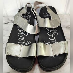 Alegria Playa Pewter Patent sandals Comfort Shoes women's size 37/6.5-7
